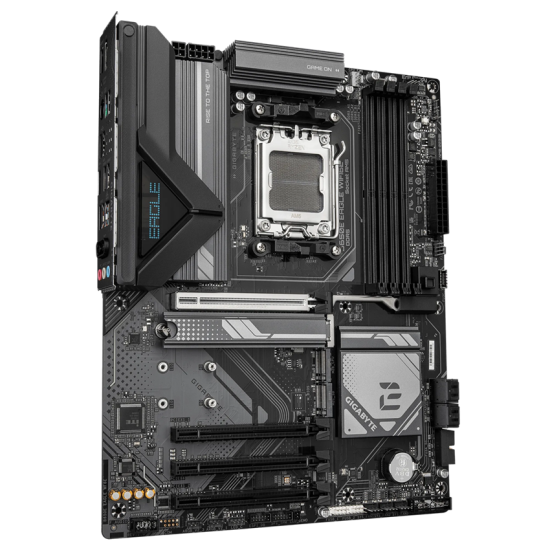 GIGABYTE B650 4xDDR5  4xSATA3  RAID HDMI DP           3xM2 GLAN        4xPCIEx16                  WiFi