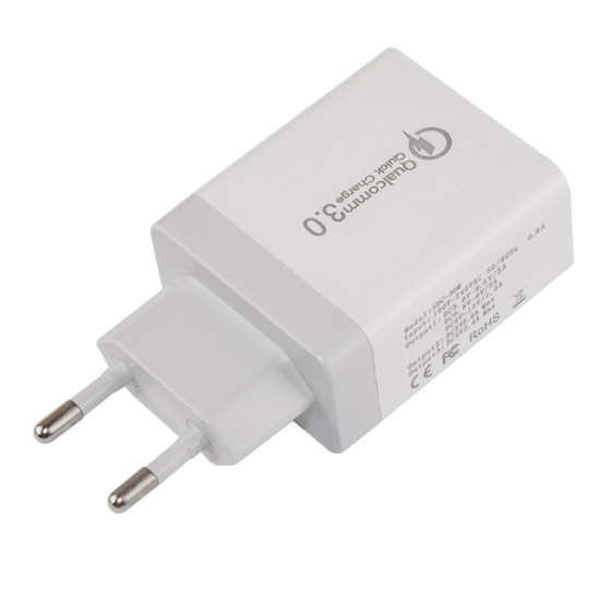 Makki бързо зарядно Fast Charger - QC3.0+2xUSB 30W White - MAKKI-QC30W3 Makki бързо зарядно Fast Charger - QC3.0+2xUSB 30W White - MAKKI-QC30W3