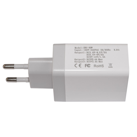 Makki бързо зарядно Fast Charger - QC3.0+2xUSB 30W White - MAKKI-QC30W3 Makki бързо зарядно Fast Charger - QC3.0+2xUSB 30W White - MAKKI-QC30W3