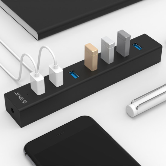Orico хъб USB3.0 HUB 7 port Black - H7013-U3-AD Orico хъб USB3.0 HUB 7 port Black - H7013-U3-AD