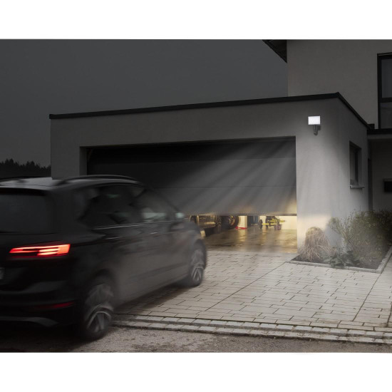 Hama Surveillance Camera with Light and Motion Detector, WLAN, for Outdoors