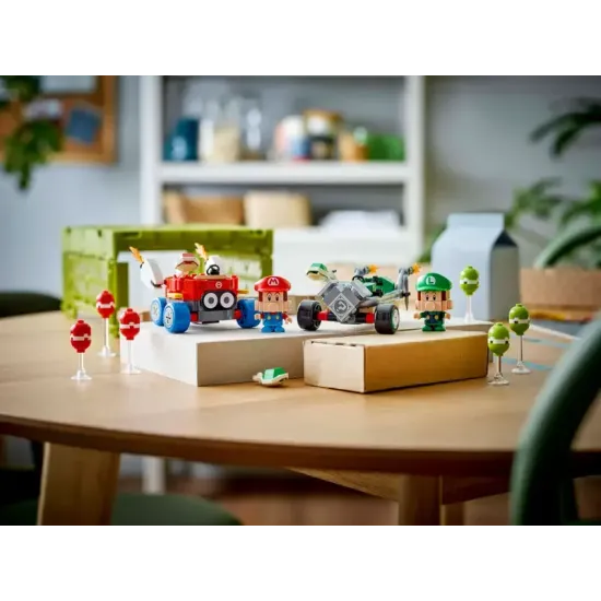 LEGO  Super Mario Mario car - Baby Mario vs Baby Luigi, 72034