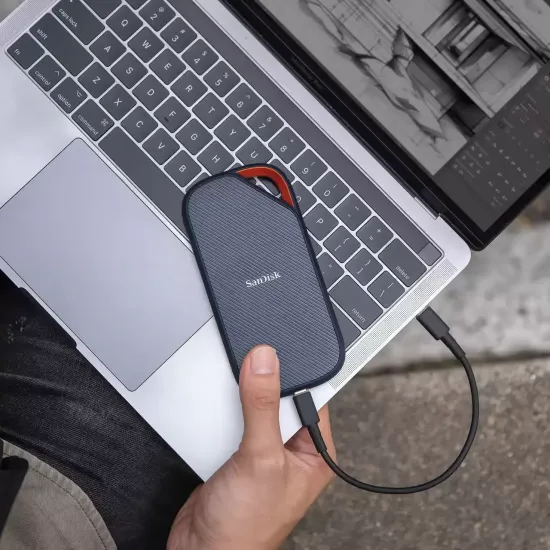 SanDisk External Portable SSD Hard Drive 4TB Extreme PRO USB4, USB3.2, 3800 MB/s read, 3700MB/s write
