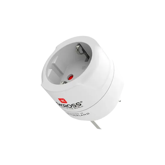 Skross адаптер 220V EU към UK