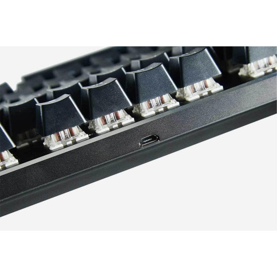 Геймърска механична клавиатура основа Glorious RGB GMMK TKL, ISO Layout