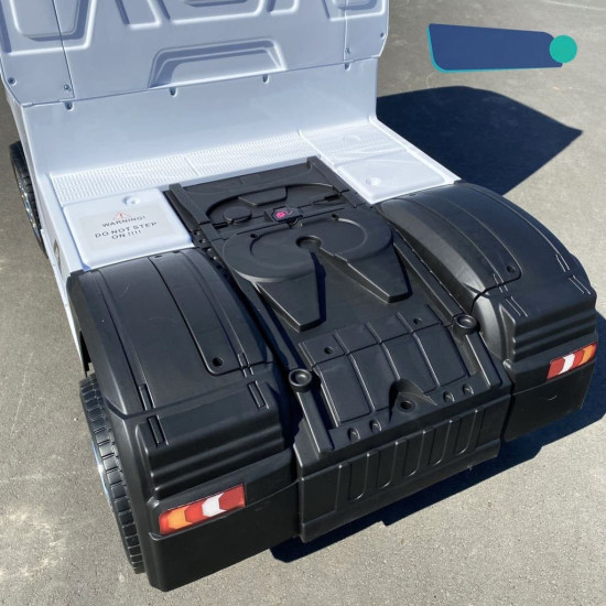 Mercedes ACTROS Licensed Electric Ride-On Truck with Trailer, 2×12V Batteries