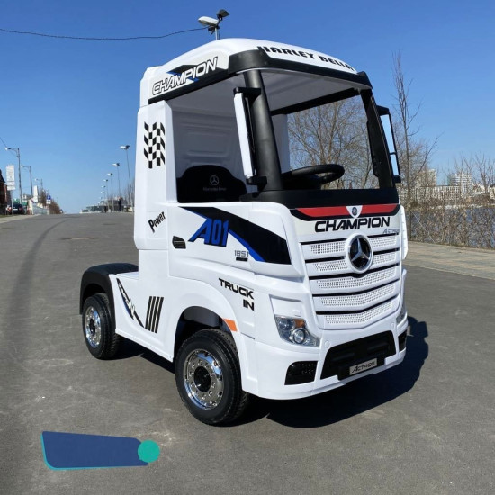 Акумулаторен КАМИОН Mercedes ACTROS Licensed 2X12V
